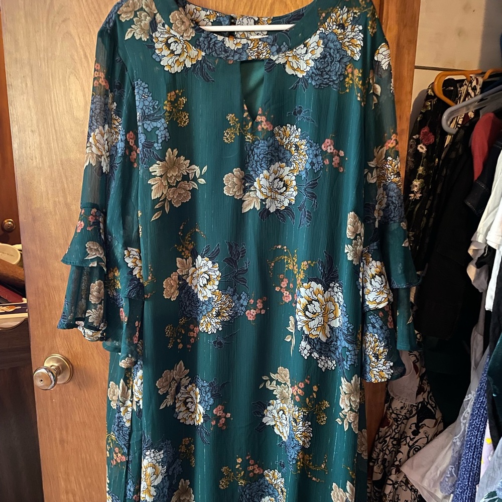 Avenue Green Floral Dress